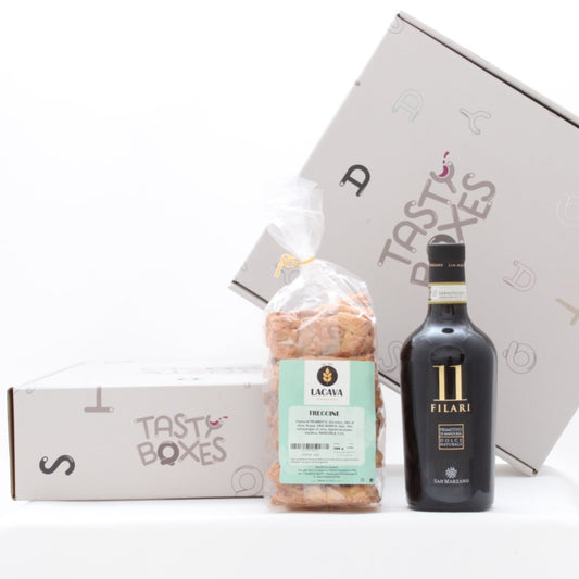 Box regalo Dolcevite - TastyBoxes - contiene il vino primitivo dolce naturale 11 Filari e le treccine dolci prodotte artigianalmente dal Panificio Lacava